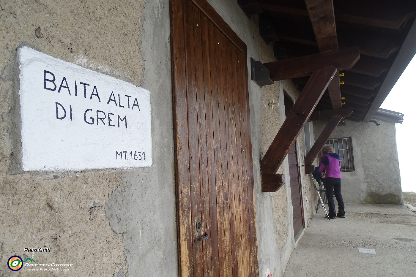 24 Baita Alta di Grem (1631 m)...sosta.JPG